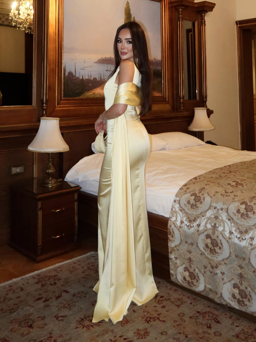 Elegant Shiny Satin Sleeveless Bodycon Maxi Dress With Cape